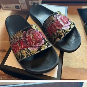 Gucci slides repost